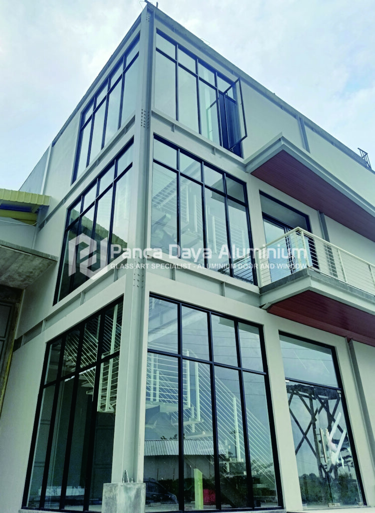 aluminium hitam desain industri