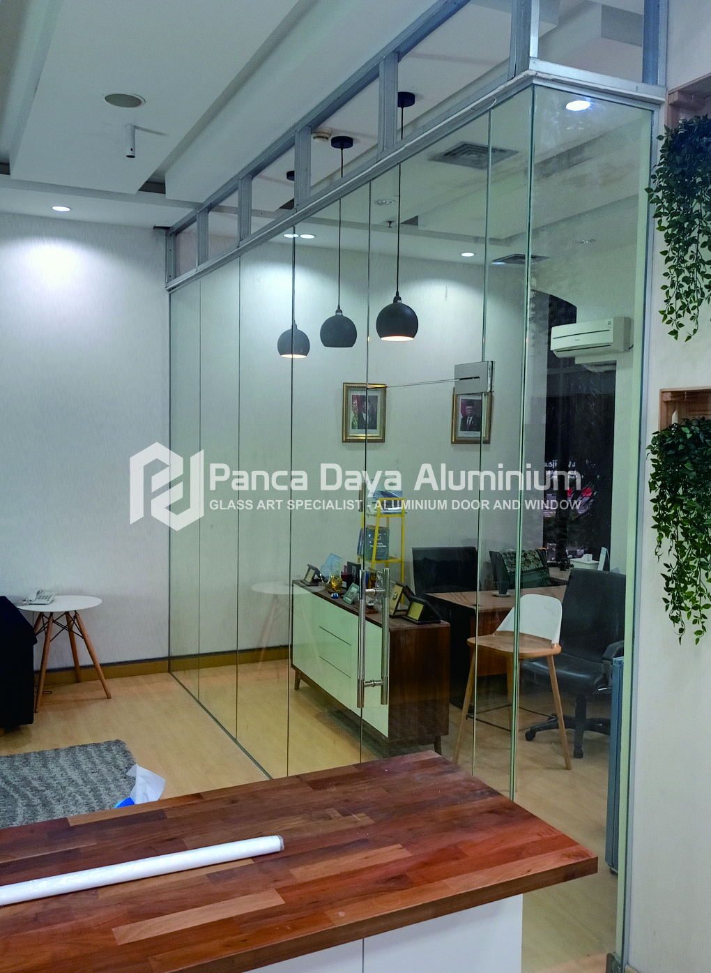 tempered glass framelles 12mm-office